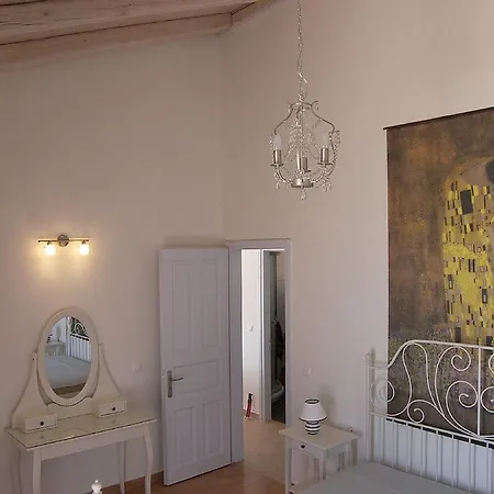 Вилла Bluevilla Evreti